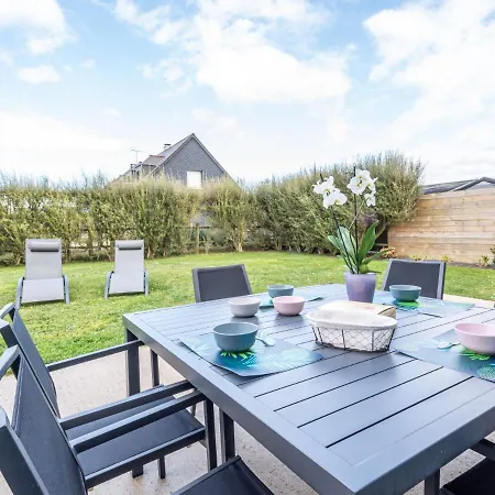 Blue House By Interhome בית נופש